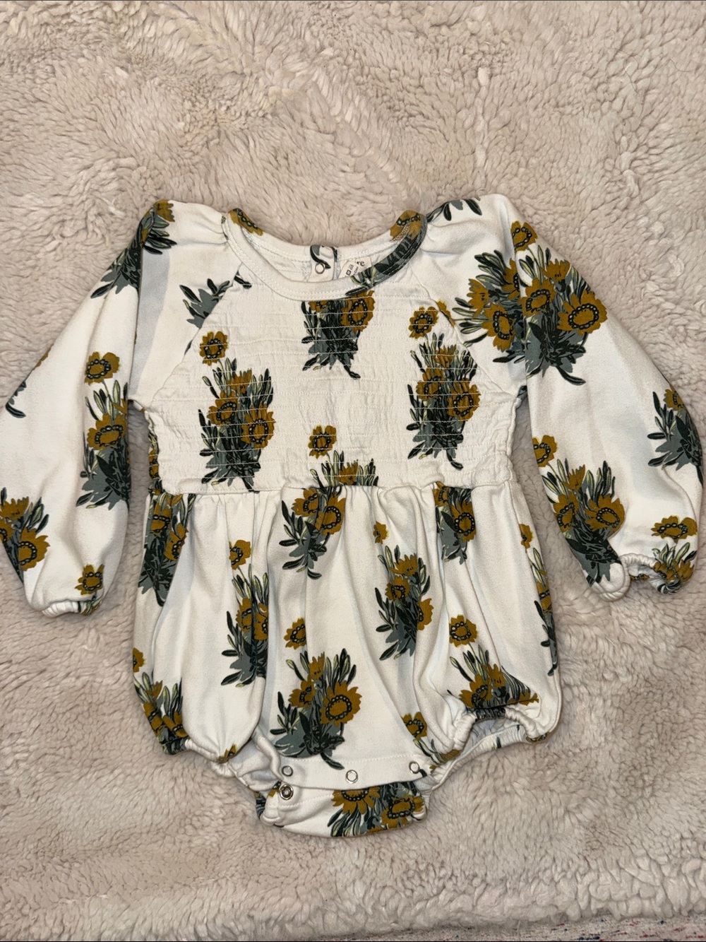 kate quinn White Floral Long-Sleeve Bubble Romper